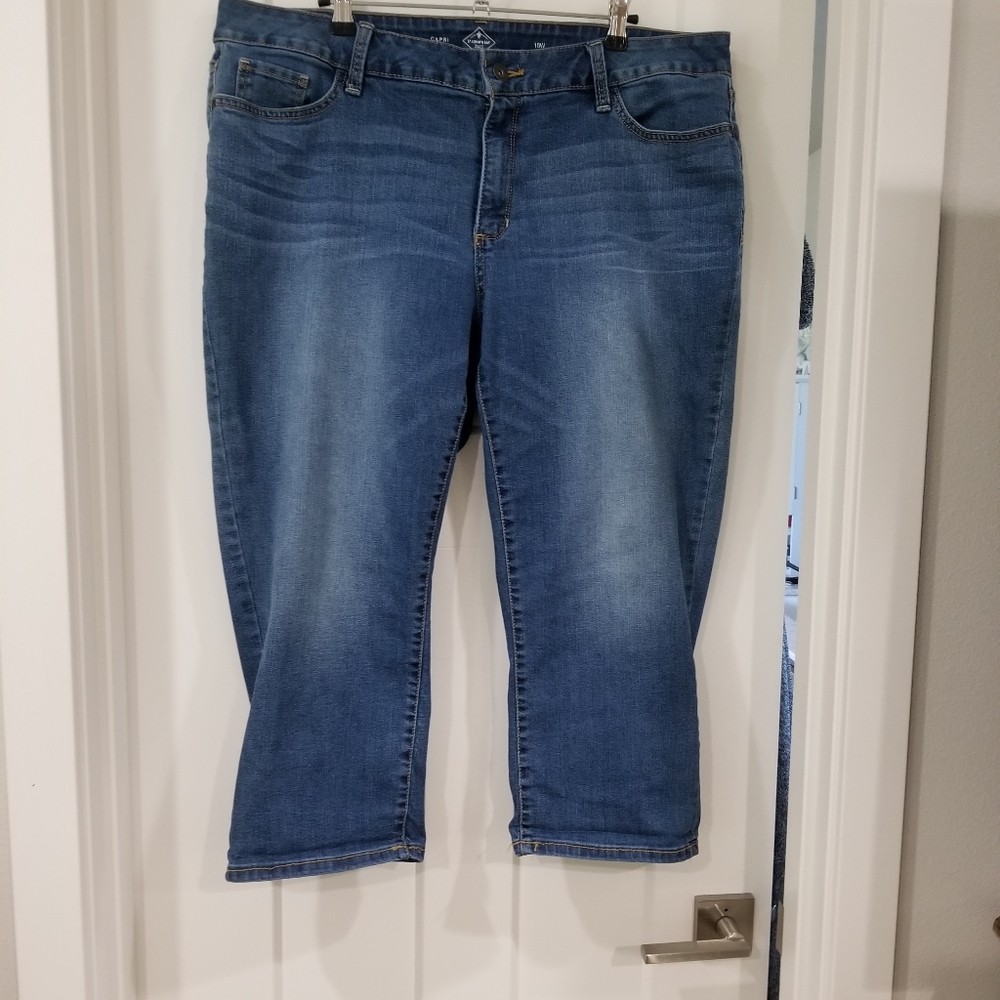 St John's Bay Jean Capris